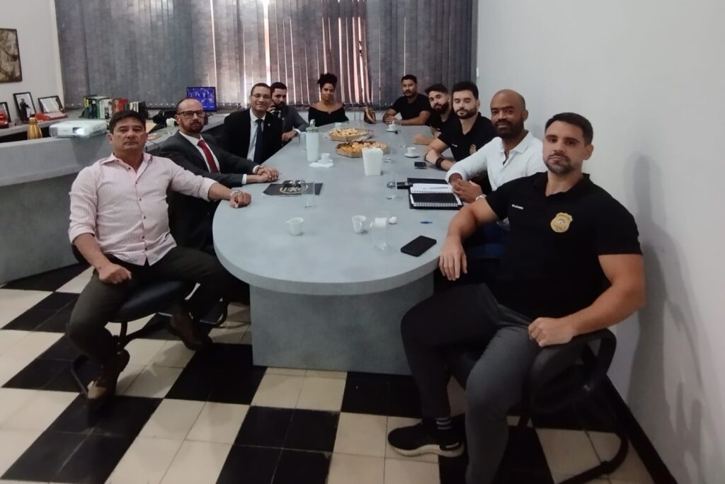 Presidente da Adepol-MS se reúne com delegados de Corumbá para alinhar ações e demandas