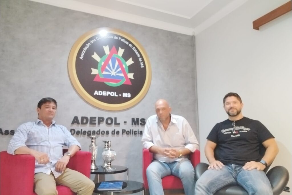 ADEPOL Recebe Visita Institucional