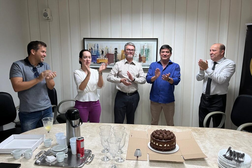 Homenagem surpresa ao Presidente da Adepol-MS, Delegado André Matsushita