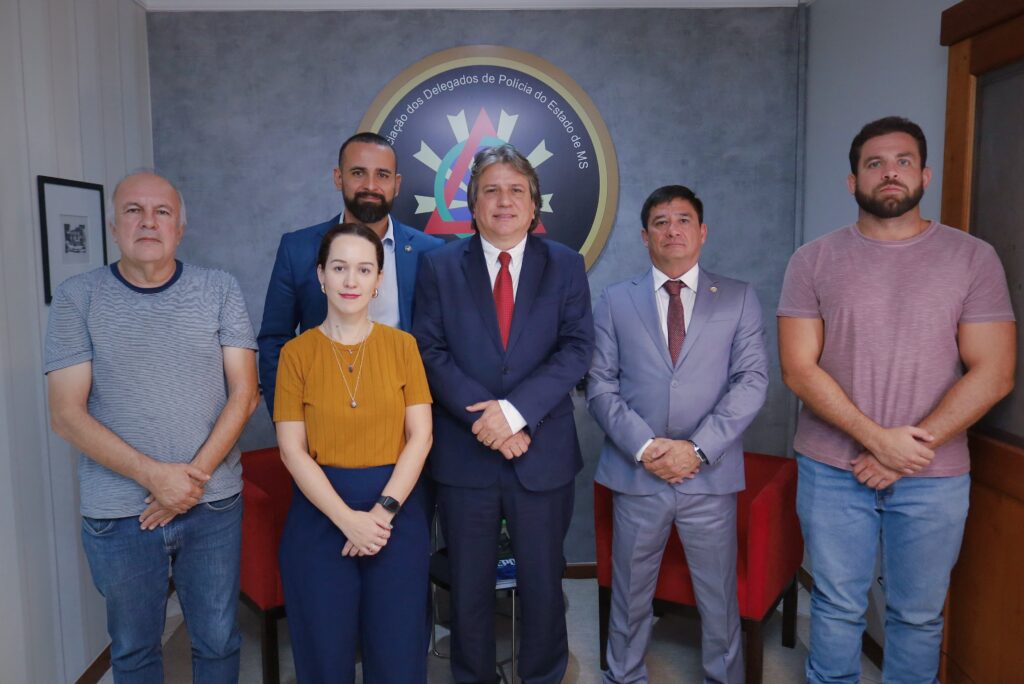 Diretoria da Adepol-MS recebe Deputado Estadual Delegado Pedro Caravina