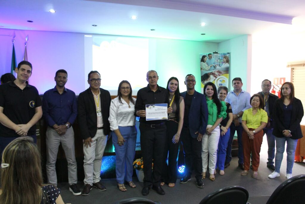 DECON recebe homenagem do Conselho Regional de Farmácia
