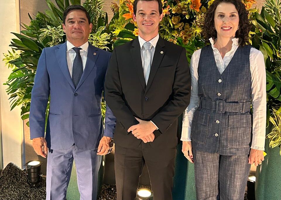 Presidente da Adepol-MS, Delegado André Matsushita, participou da cerimônia de posse da nova diretoria da ASMMP