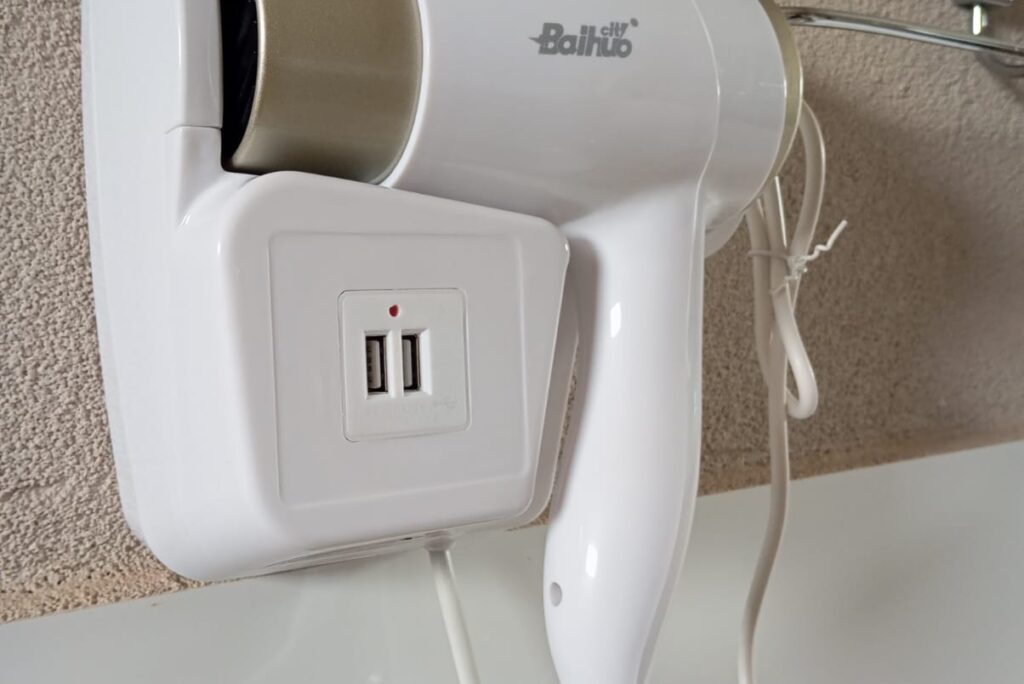 Adepol-MS adquire secadores de cabelo para todos os quartos do Hotel de Trânsito