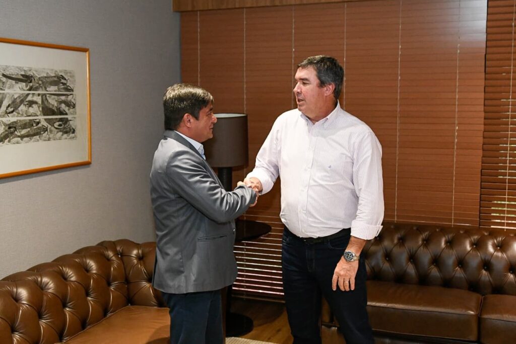 Presidente da Adepol-MS, Delegado André Matsushita, realiza visita institucional ao Governador Eduardo Riedel