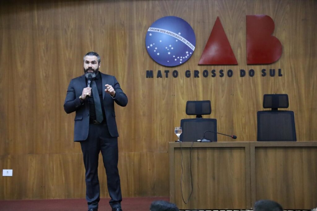 Delegado Titular do GARRAS, Guilherme Scucuglia, palestra no 1° Congresso de Direito e Segurança Pública