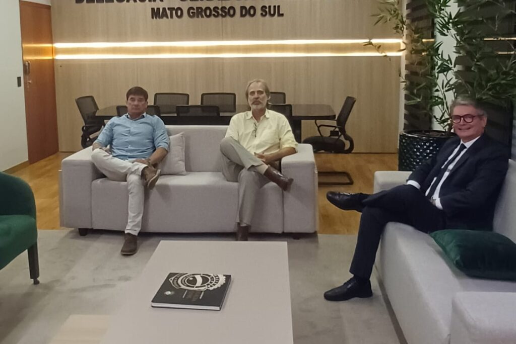Presidente da Adepol-MS se reúne com Delegado-Geral para tratar de demandas da categoria